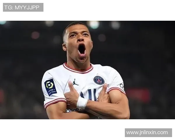 姆巴佩足球明星剪辑精彩瞬间回顾展现天赋与激情的完美结合 姆巴佩足球明星剪辑精彩瞬间回顾展现天赋与激情的完美结合