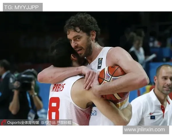 武汉羽毛球队在欧锦赛上的拼搏历程与荣耀时刻回顾