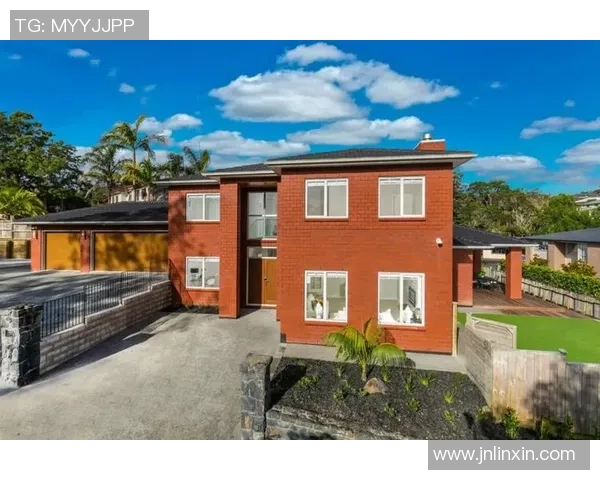 足球明星奢华游艇生活揭秘海上风光与奢华享受的完美结合 足球明星奢华游艇生活揭秘海上风光与奢华享受的完美结合